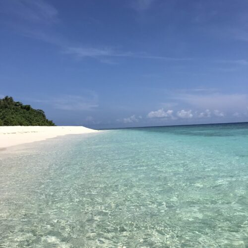 Kamadhoo Inn - Kamadhoo Bikini Beach